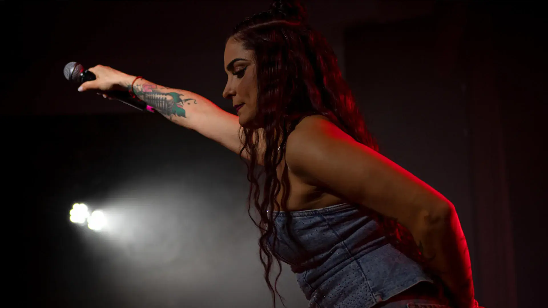 Laura Santos, cantante de Flamenco Fusion y Urban Music, en concierto