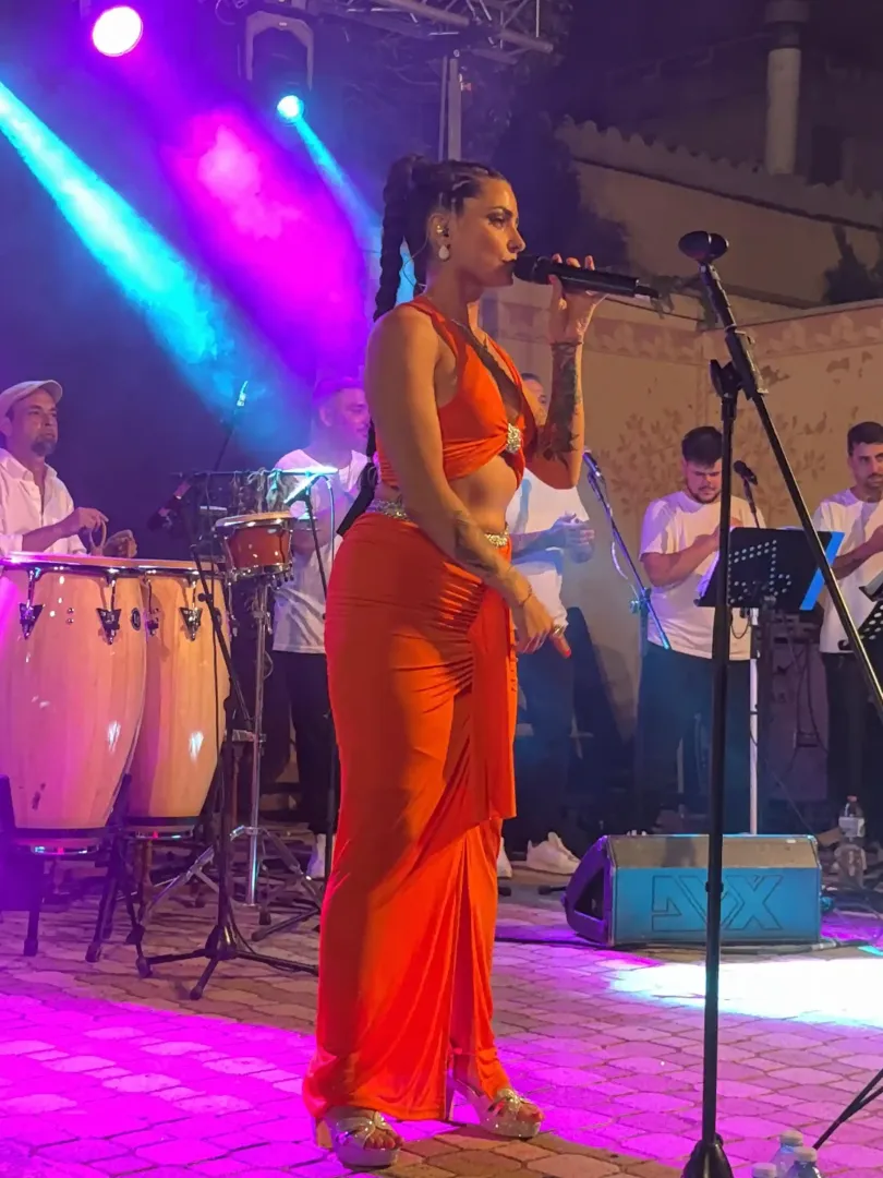 Contrataciones para conciertos de Laura Santos